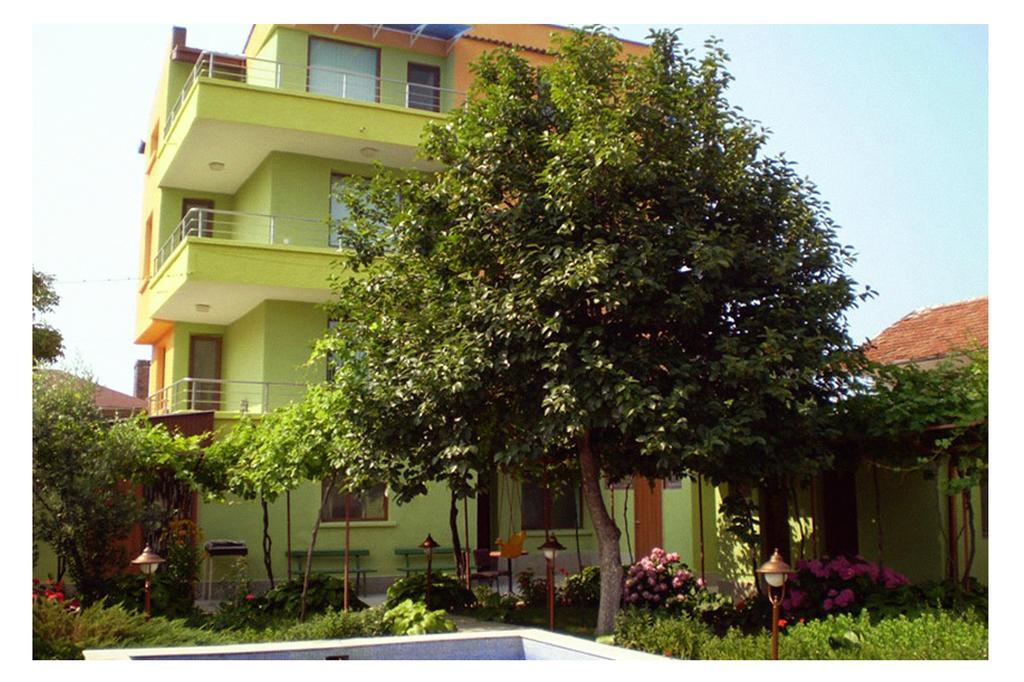 Guest House Yavorov تشيرنوموريتس المظهر الخارجي الصورة