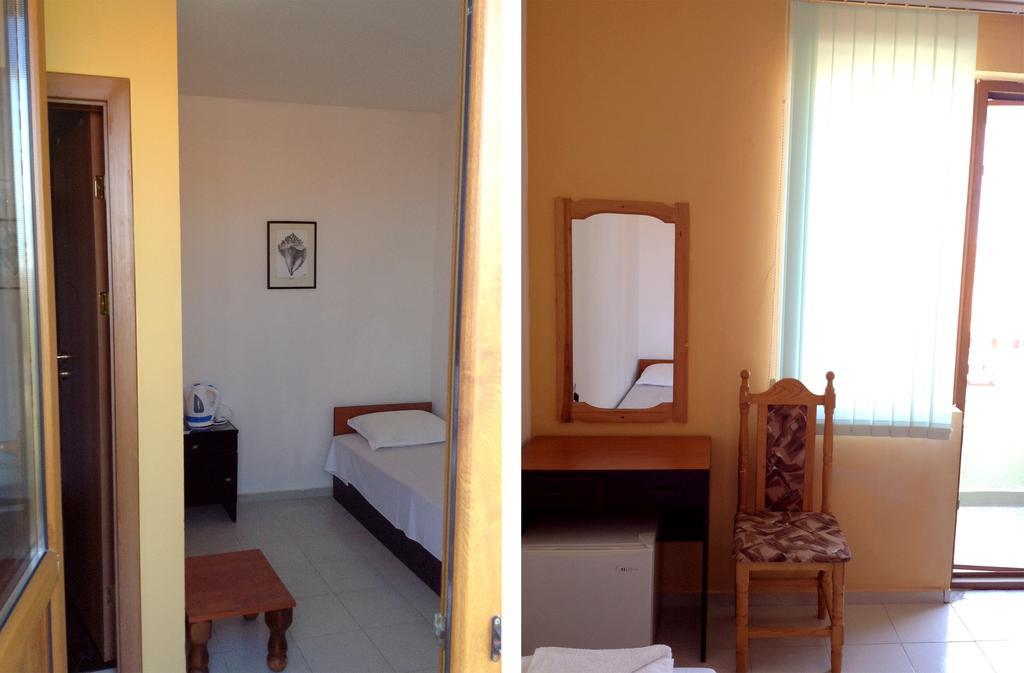 Guest House Yavorov تشيرنوموريتس الغرفة الصورة