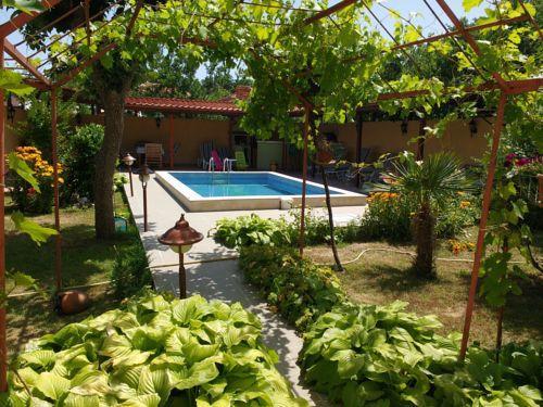 Guest House Yavorov تشيرنوموريتس المظهر الخارجي الصورة